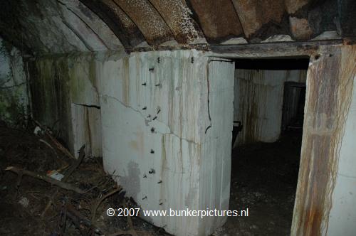 © bunkerpictures - Type double wellblech shelter